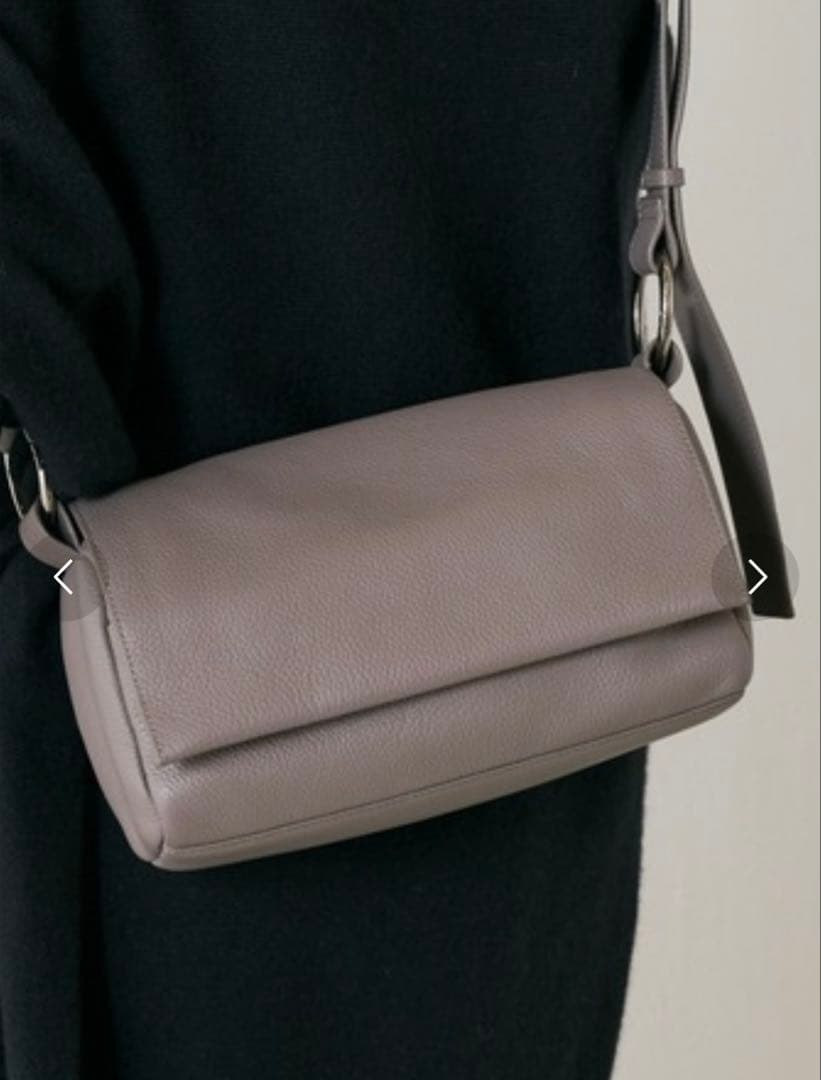 ビアズリー beardsley ボディーバッグ　トープ