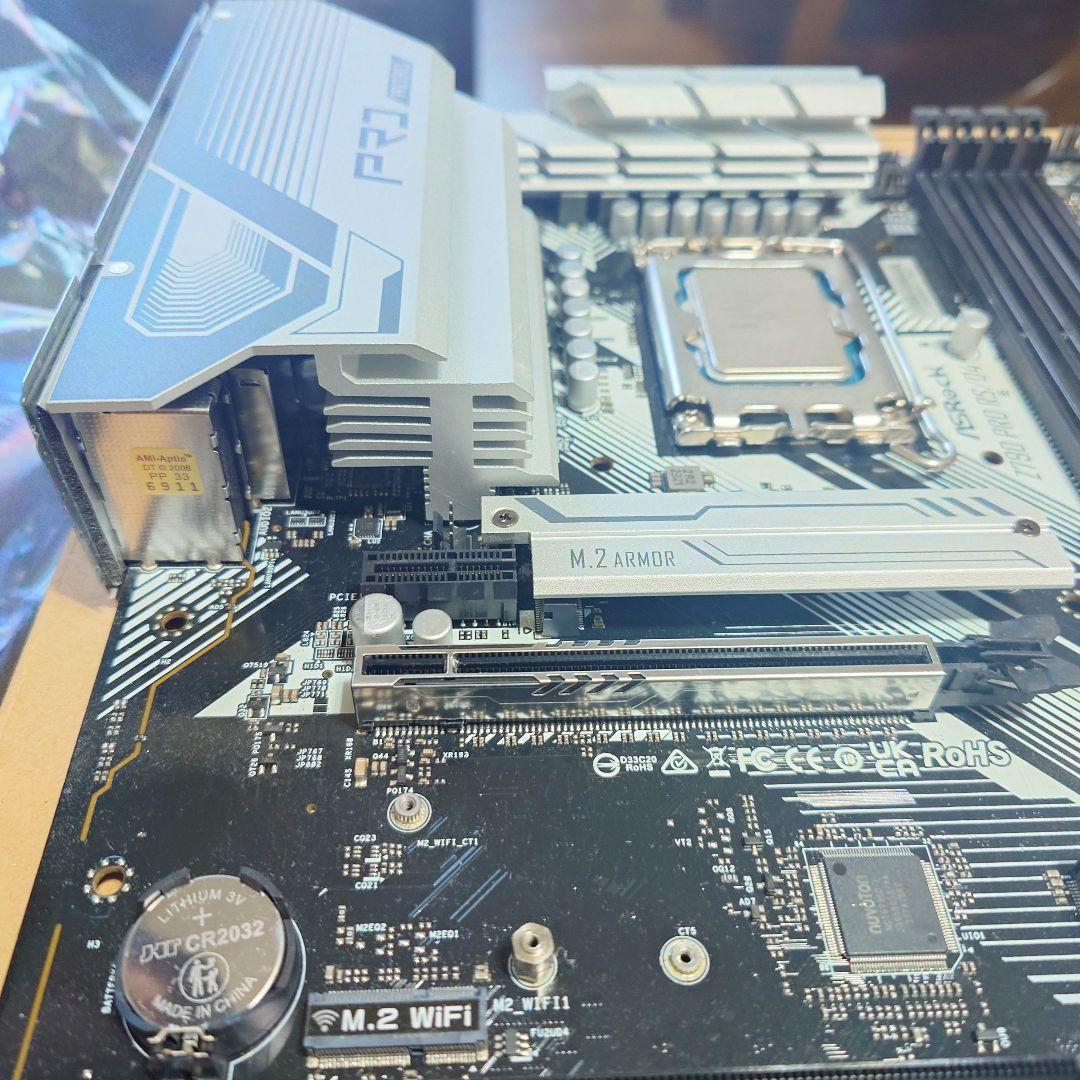 Z790 Pro RS/D4　と　i5-13400F