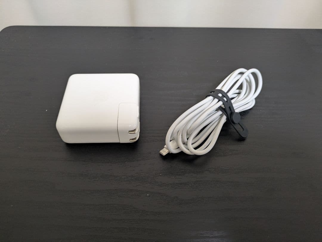 MacBook Pro 13インチ 2020 USBハブ付き