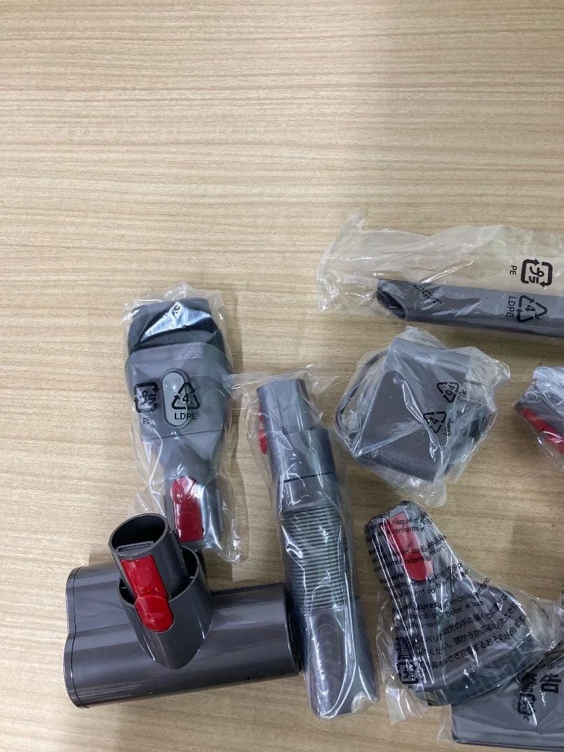 Dyson v7 triggerpro ハンディクリーナー　新品未使用