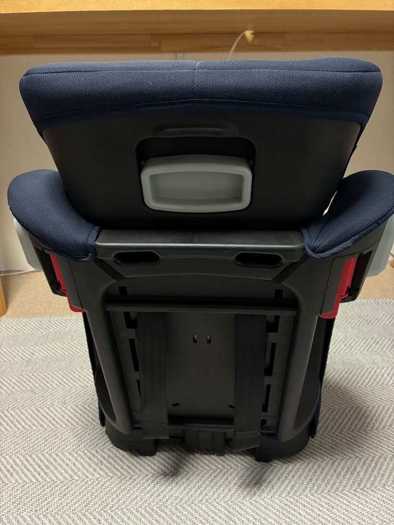 美品✴︎Joie ジュニアシートカトージエレベート　メッシュ　ネイビー