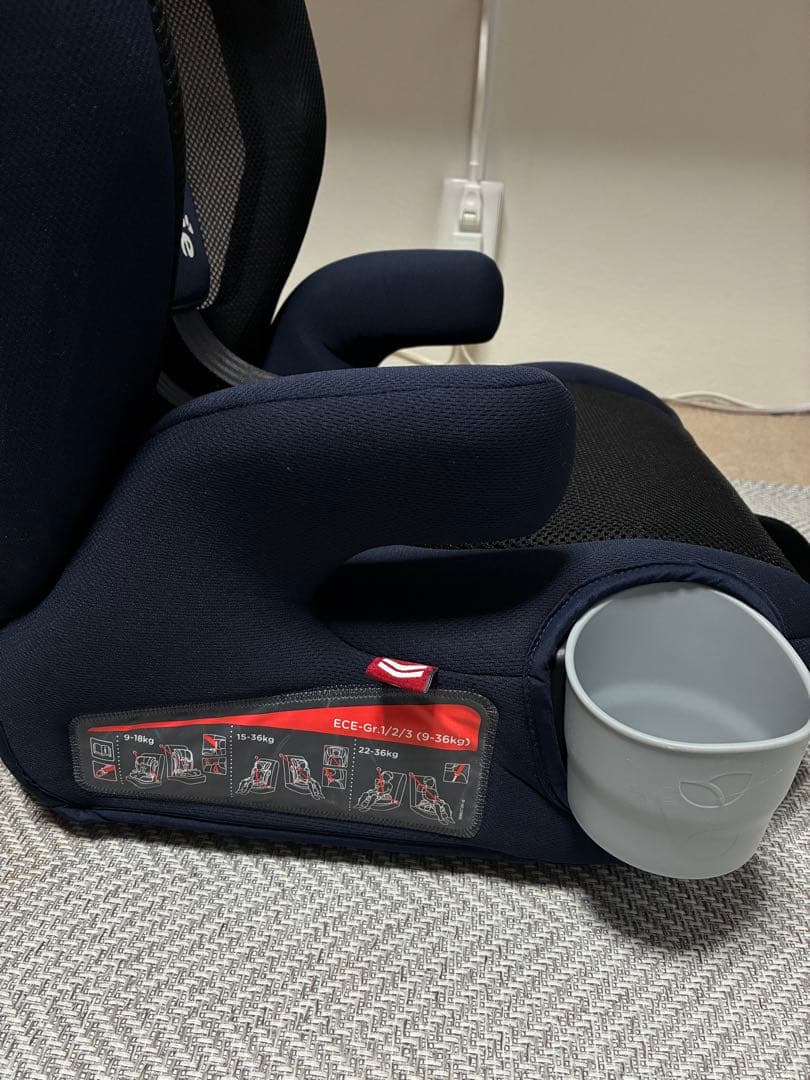 美品✴︎Joie ジュニアシートカトージエレベート　メッシュ　ネイビー