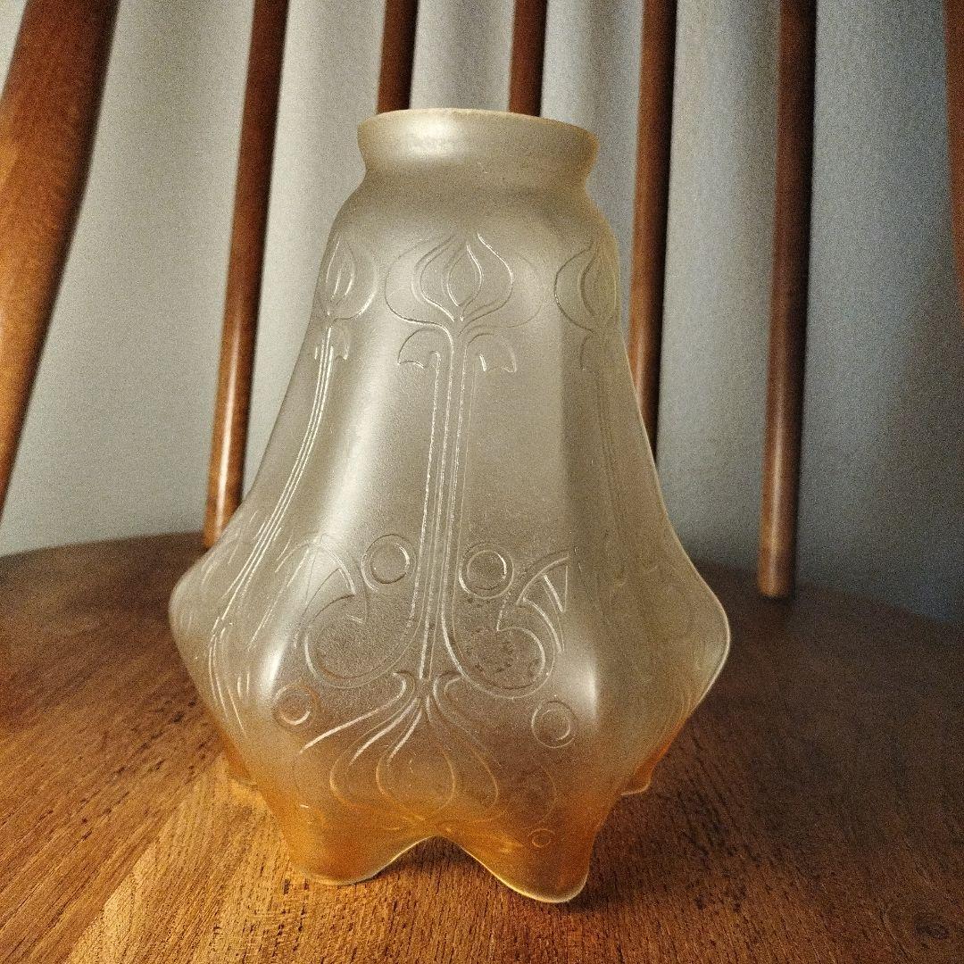 ※Q太郎さま専用※イギリス製　古いガラスランプシェード１点