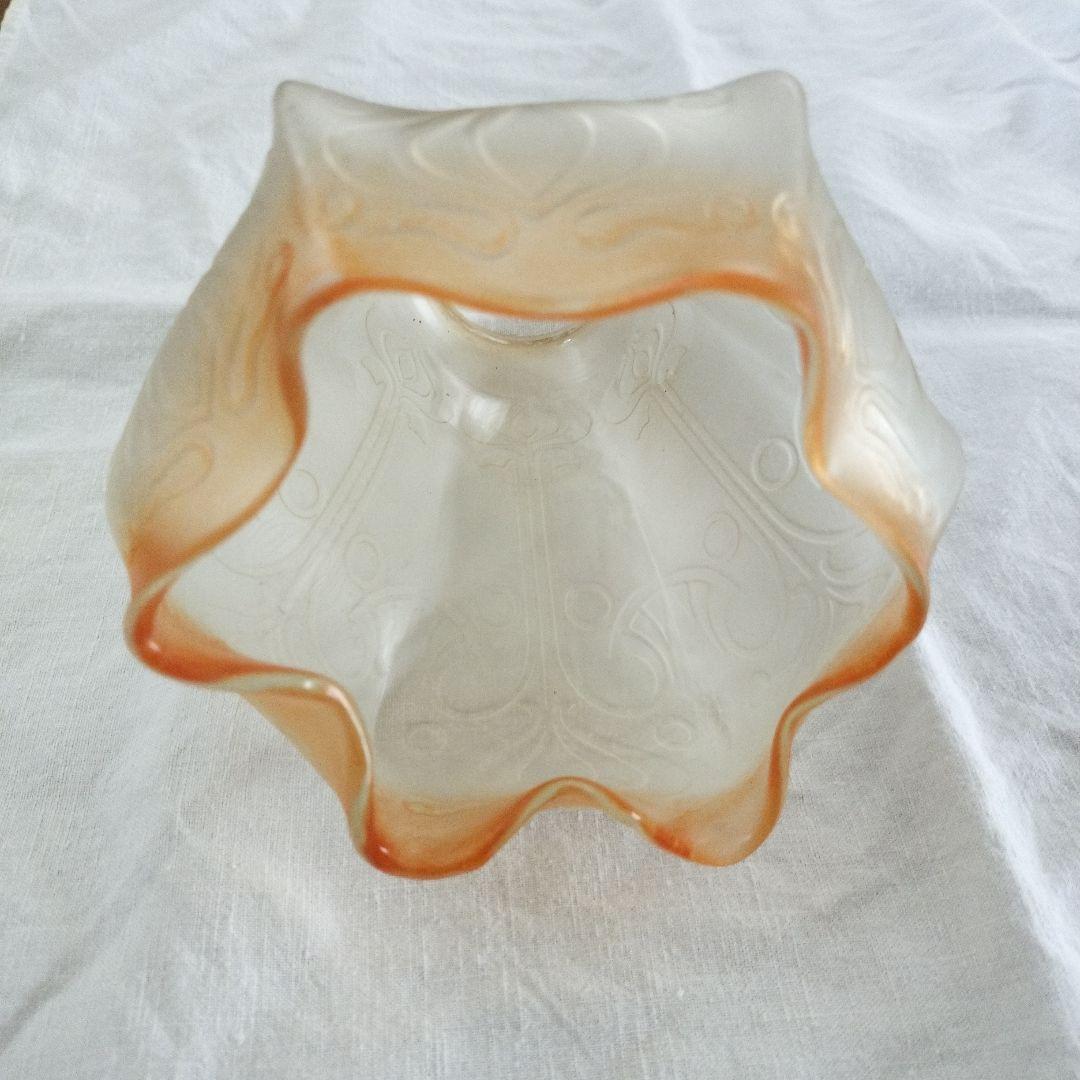 ※Q太郎さま専用※イギリス製　古いガラスランプシェード１点