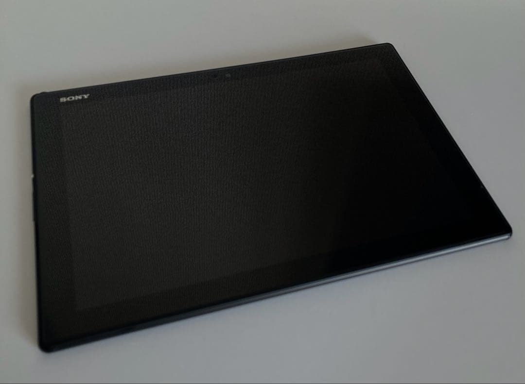 ソニー　SONY Xperia Z4 Tablet SOT31 au タブレット