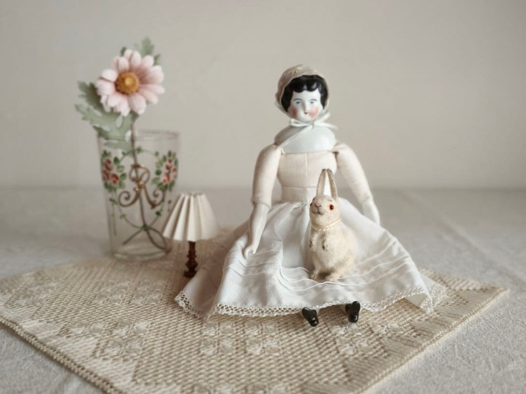 * vintage animal ୨୧ 立ち姿の 可愛い ウサちゃん