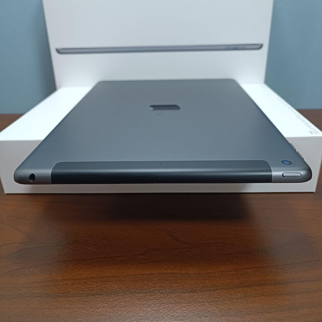 (美品) iPad 第8世代 WiFi Cellular Simフリー 32GB