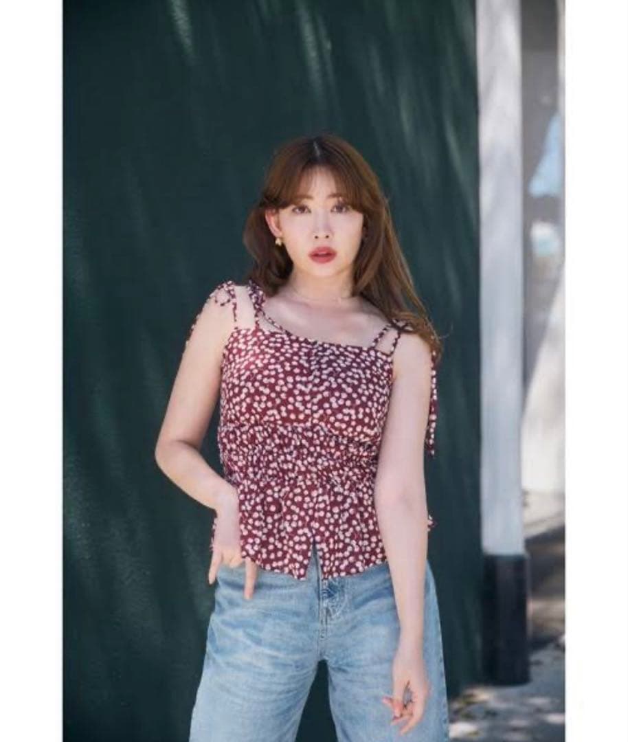 トップス Her lip to / Cherry Pattern Strap Top