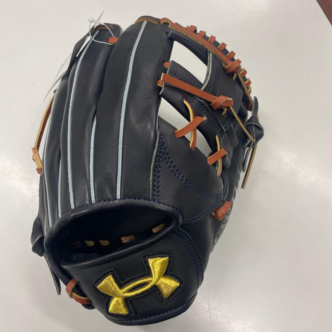 Under Armour 硬式グローブ 内野手用