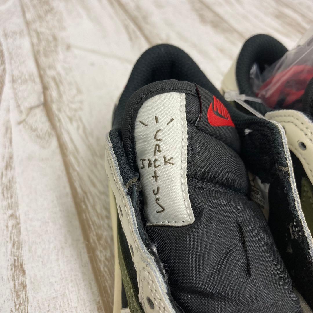 nm-945 トラヴィススコット × NIKE AIR JORDAN1 LOW