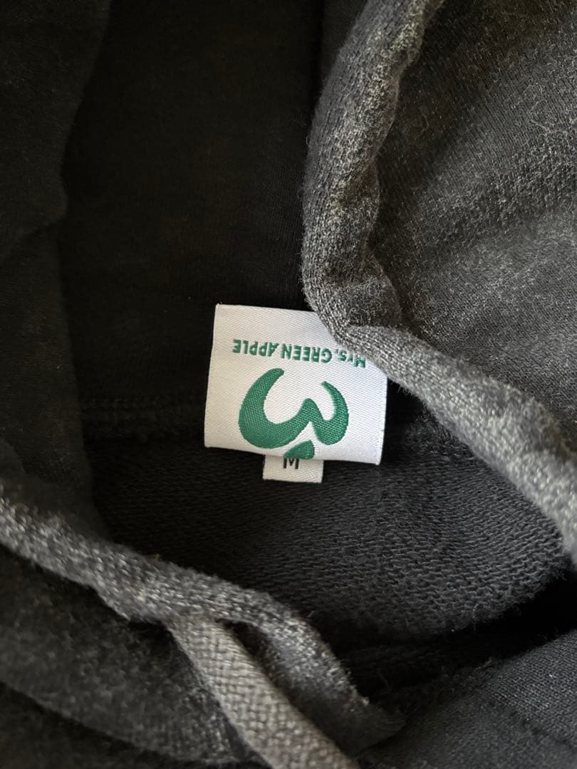 ♥︎未使用に近い一度着用ミセスグリーンアップルバベルの塔フーディMサイズ