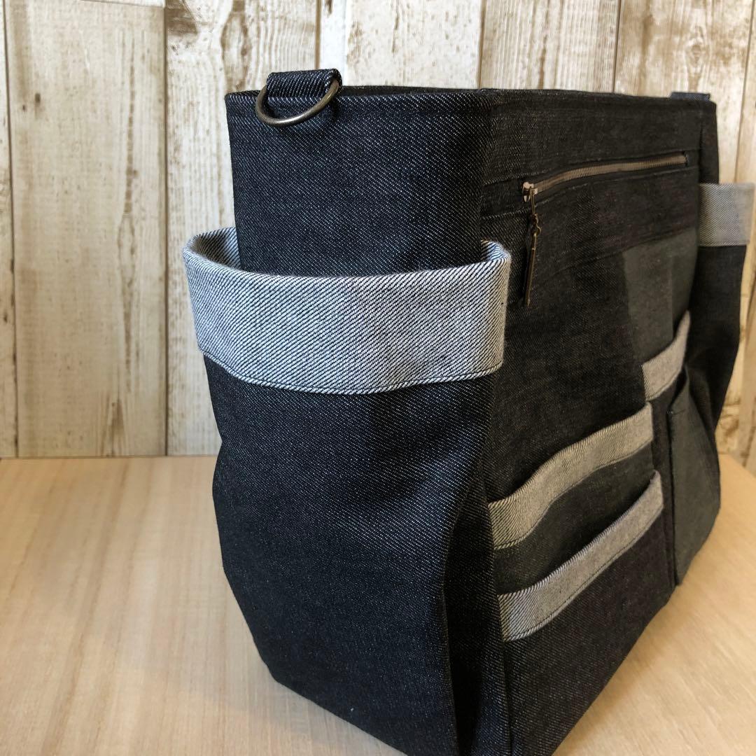 タバサ　ショルダーバッグ　ブラック×グリーン　A4サイズ