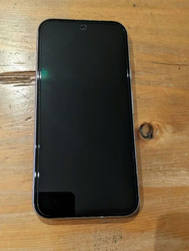 国内美品 Google Pixel8a 128G ホワイト　バッテリー94%