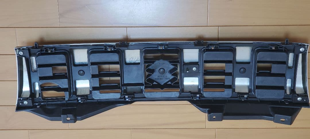 ジムニー　JB23 10型　ランドベンチャー　純正グリル