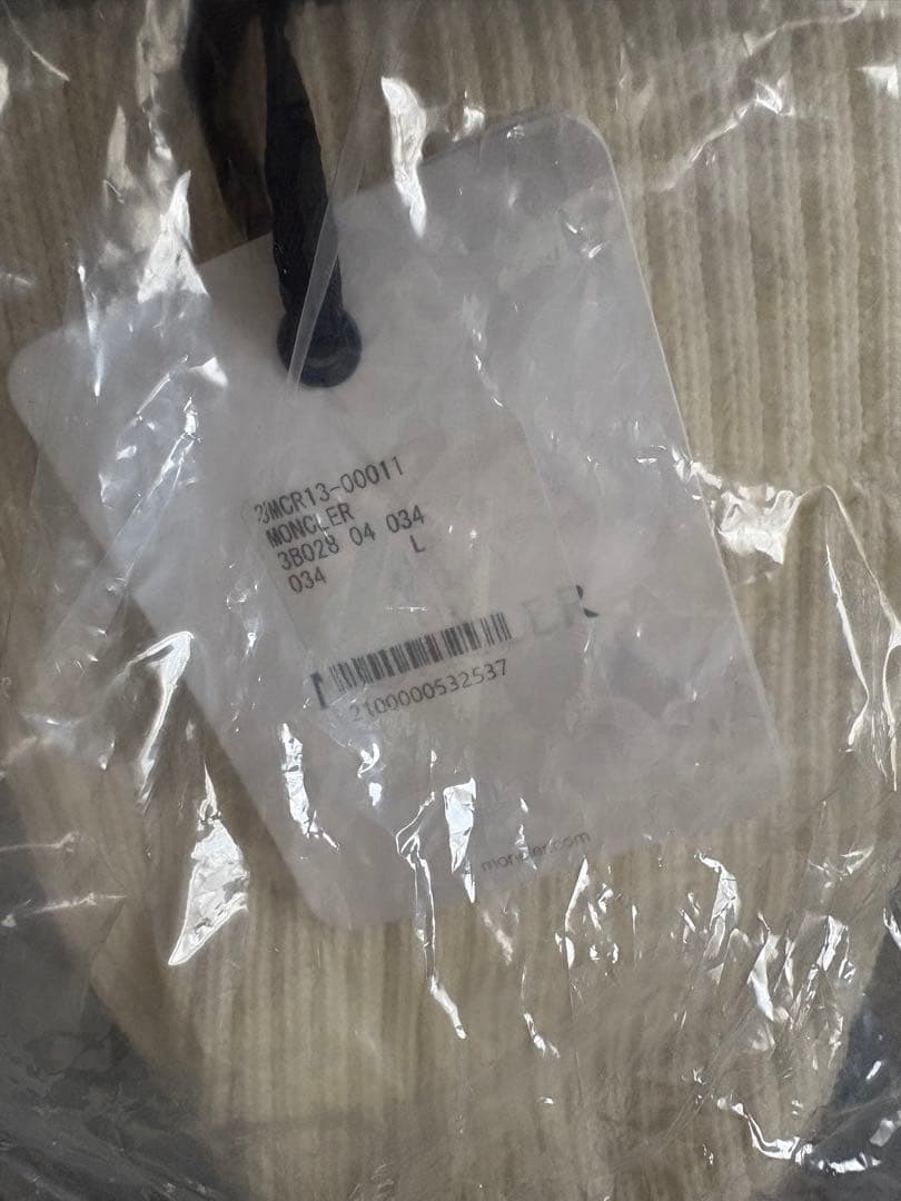 Moncler Enfant アイボリー ビーニー 値下げしました