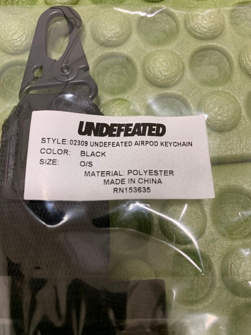 UNDEFEATED/AirPods proケース/KeyChain/Black