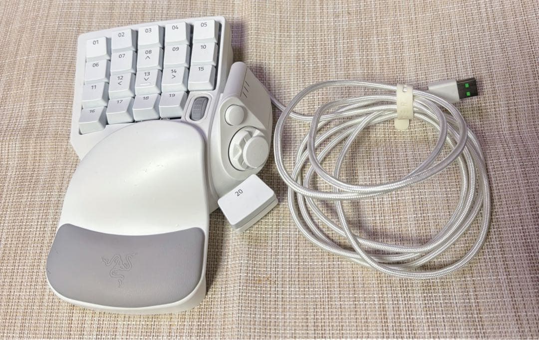 RAZER TARTARUS PRO ホワイト