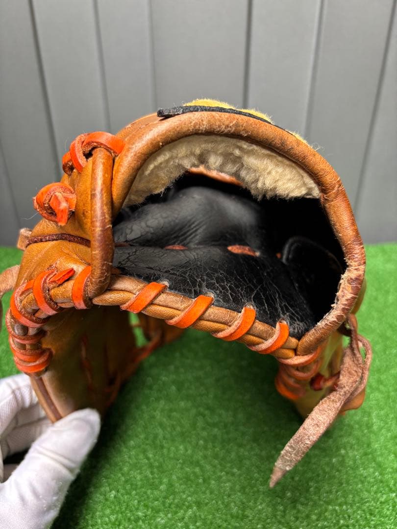 Mizuno Pro軟式オールラウンド用グラブ　オレンジカラー