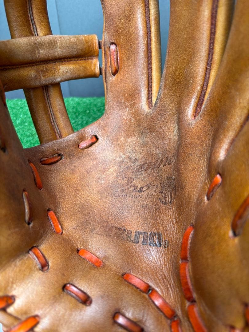 Mizuno Pro軟式オールラウンド用グラブ　オレンジカラー