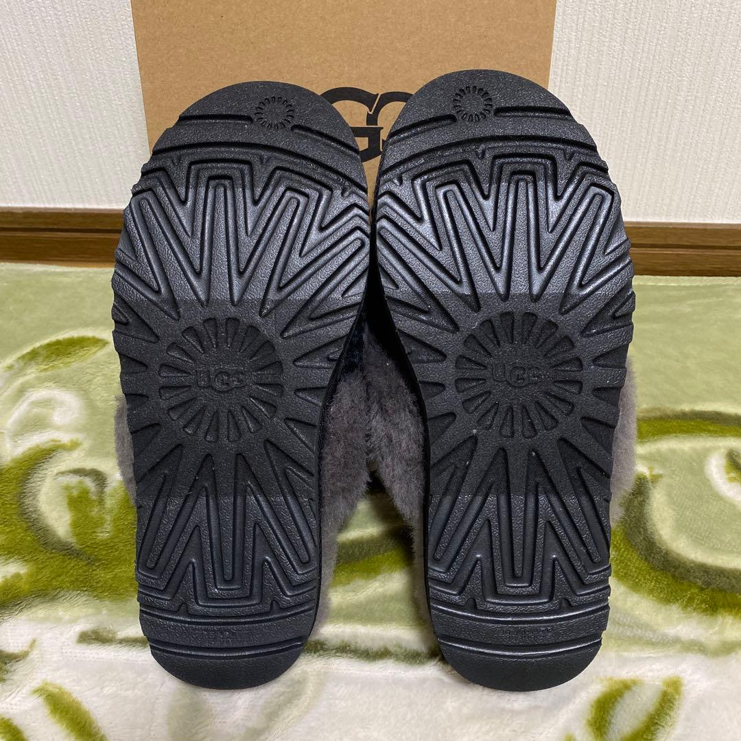 UGG シープスキン　ルームサンダル　新品　正規品