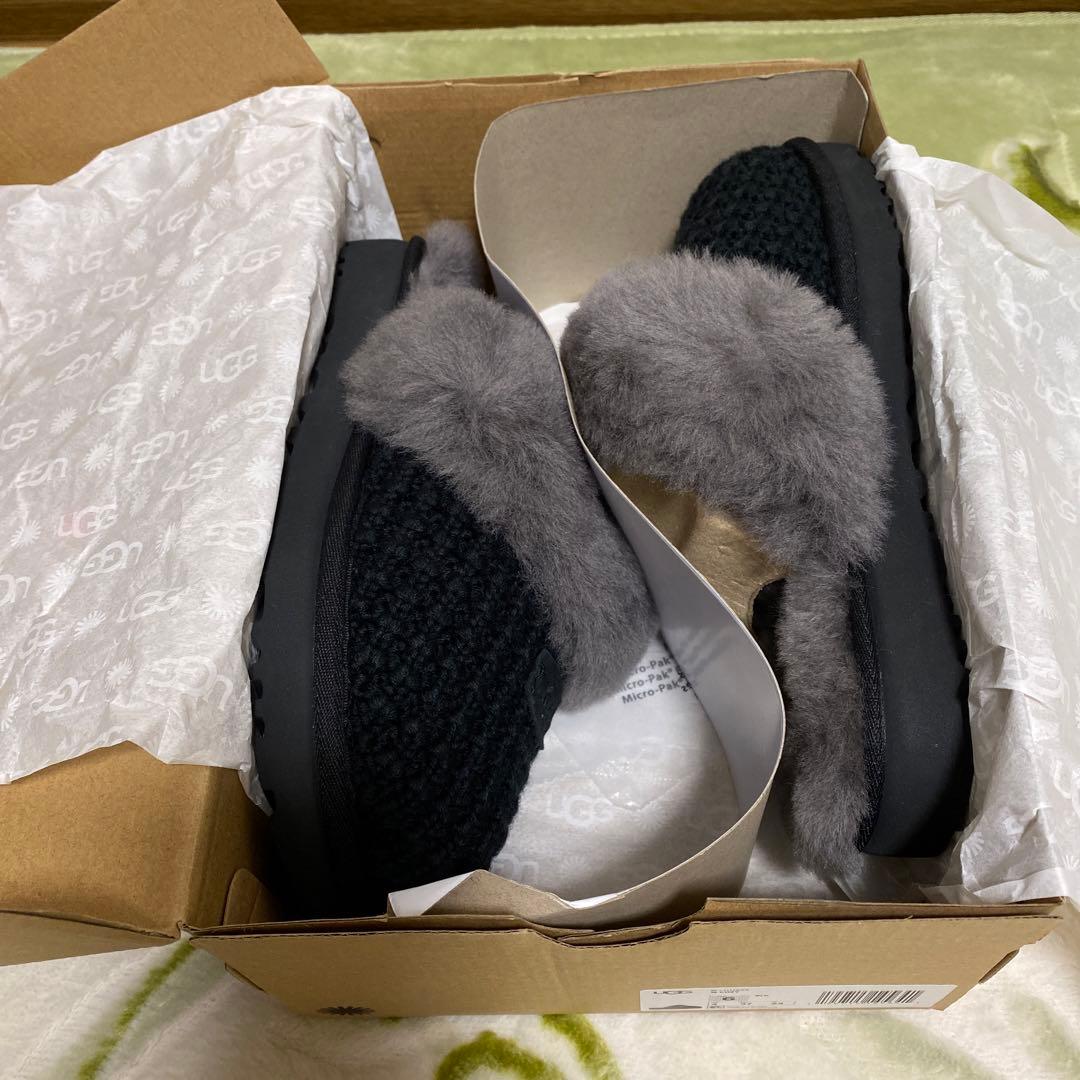 UGG シープスキン　ルームサンダル　新品　正規品