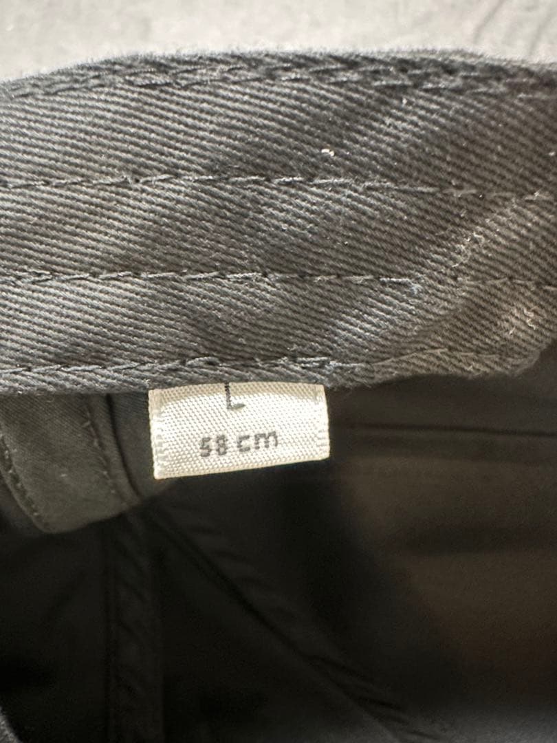 バレンシアガ　キャップ