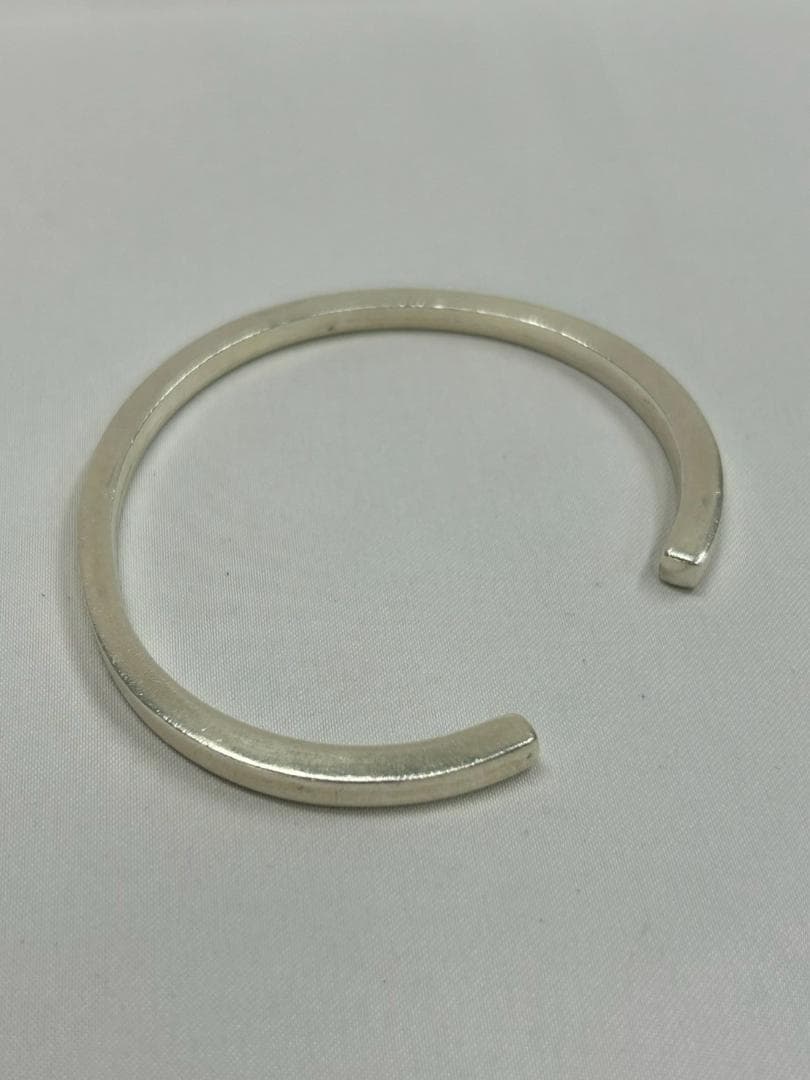 ★新品★ バングル カレンシルバー ブレスレット【匿名配送】ポーチ、クロス付き