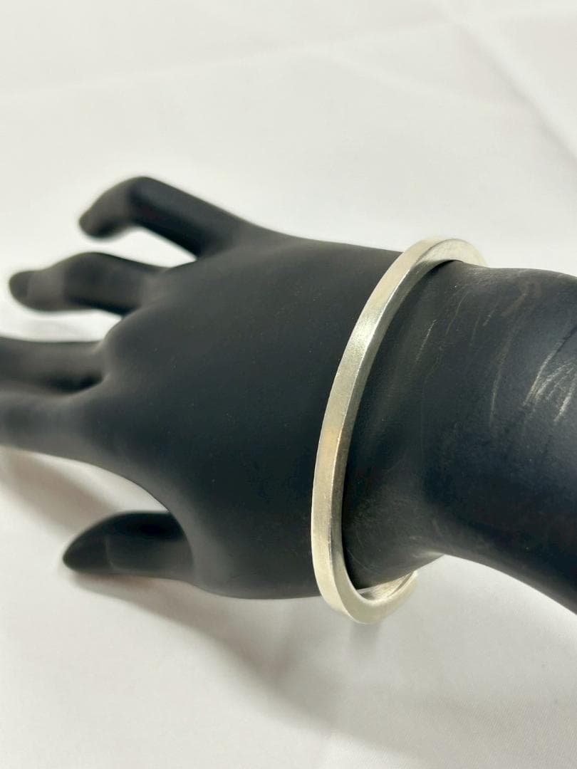 ★新品★ バングル カレンシルバー ブレスレット【匿名配送】ポーチ、クロス付き