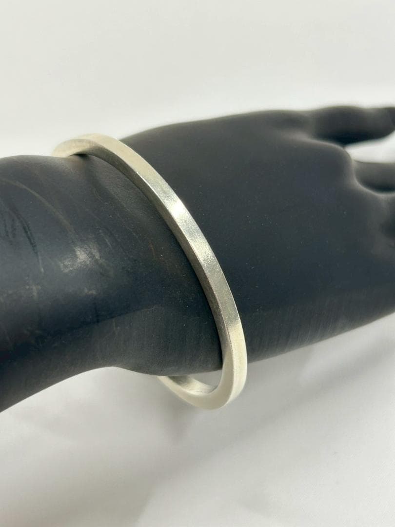 ★新品★ バングル カレンシルバー ブレスレット【匿名配送】ポーチ、クロス付き