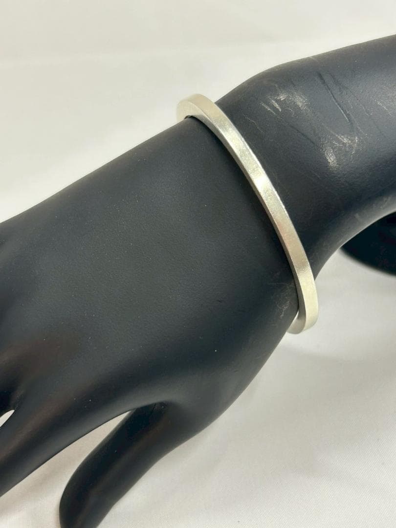 ★新品★ バングル カレンシルバー ブレスレット【匿名配送】ポーチ、クロス付き