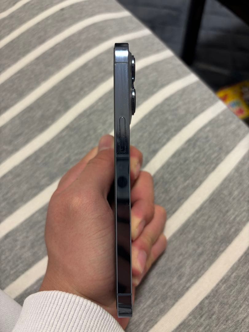 携帯電話本体 iPhone13pro