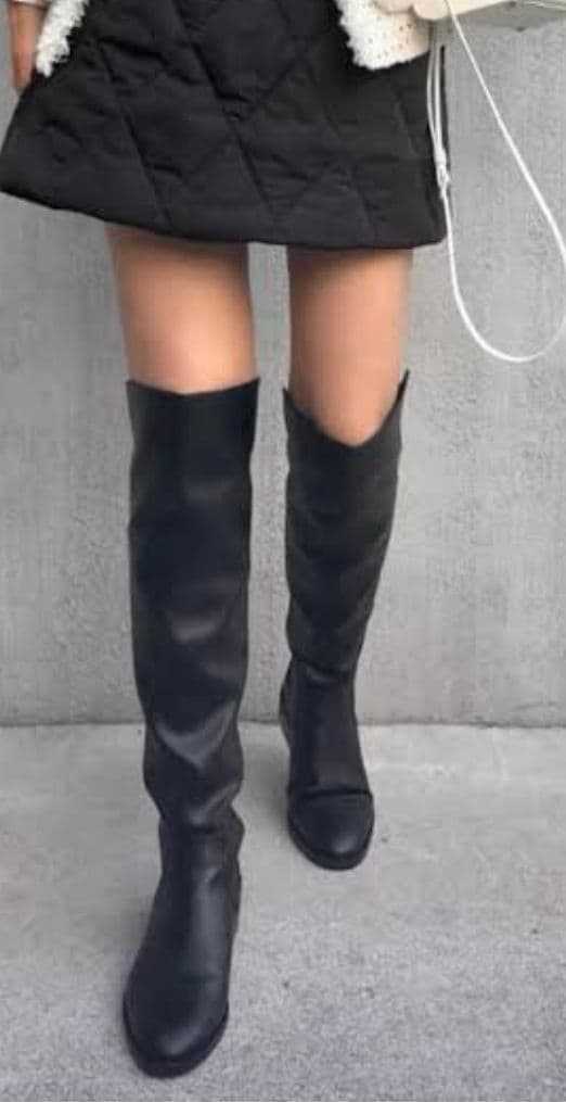 ZARA☆新品未使用品☆ブラックロングブーツ