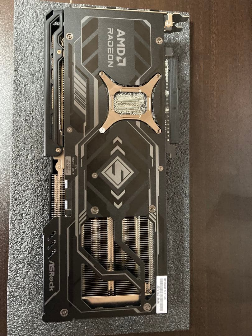 グラフィックボード・グラボ・ビデオカード ASROCK RX9070xt steel legend Dark