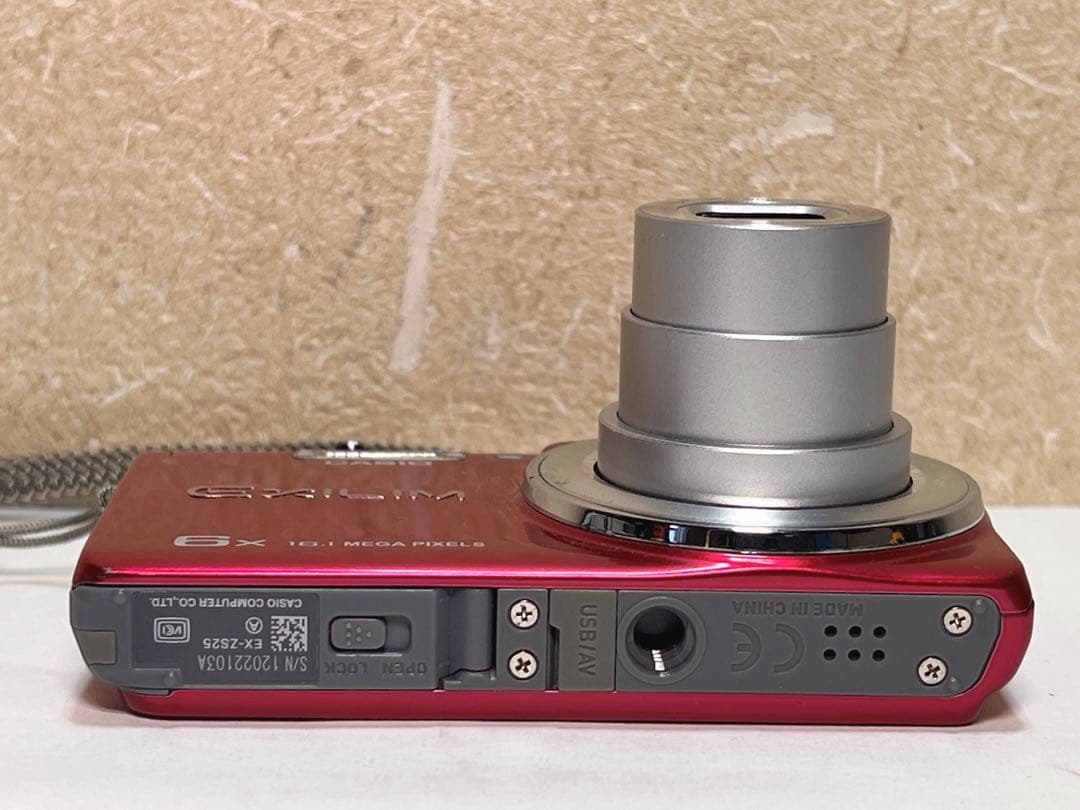 CASIO EXILIM EX-ZS25コンパクトデジタルカメラ