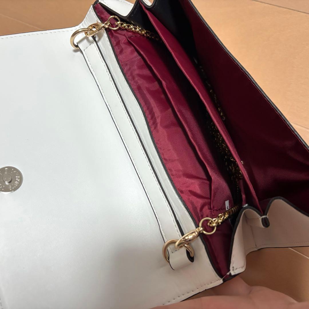 ホワイトYSLショルダーバッグ