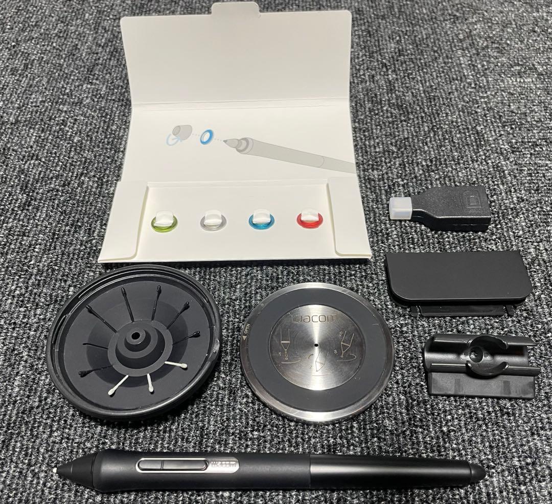 Wacom Cintiq Pro 24 液タブ