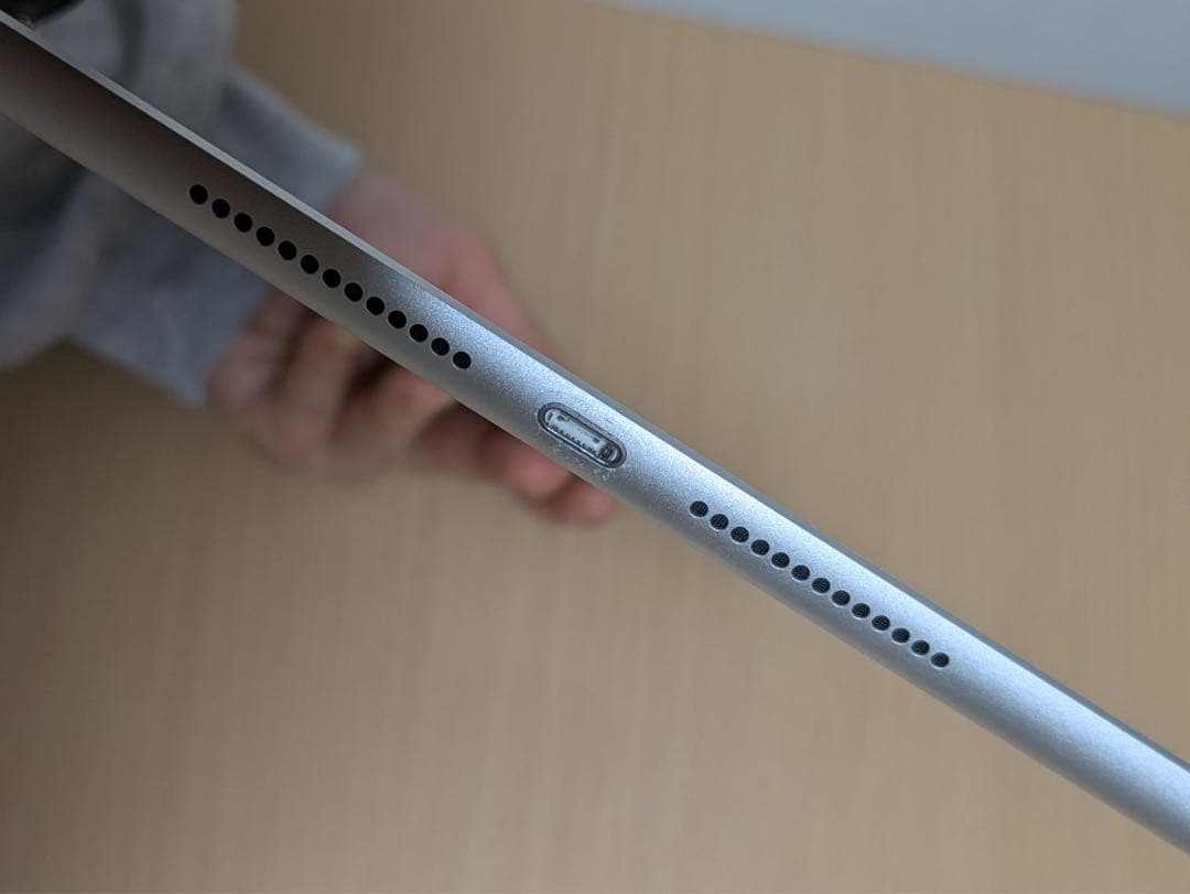 ipad 第8世代　32gb 超美品！キーボードケース付き