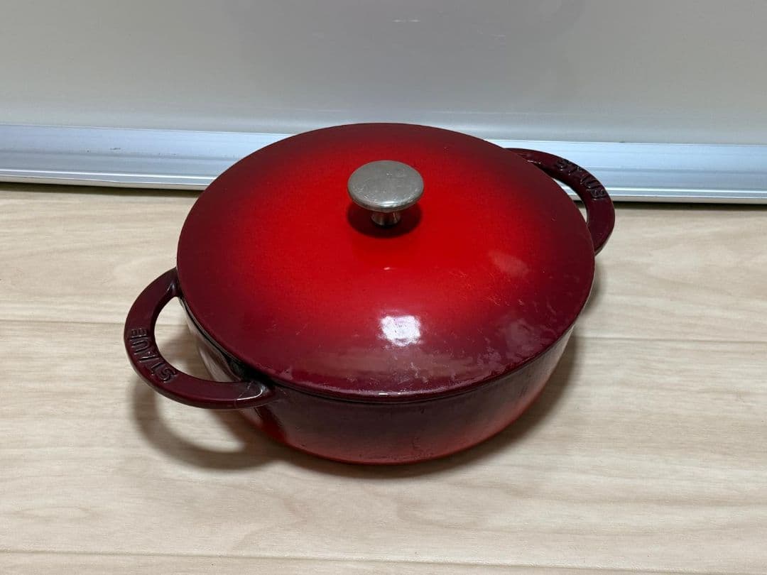 STAUB ホーロー鍋 20cm 赤 中古