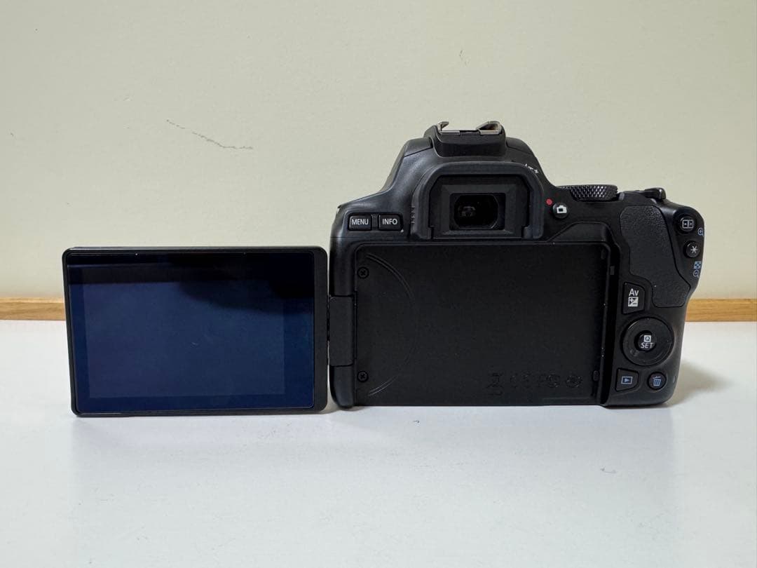 デジタルカメラ .Canon EOS Kiss X10