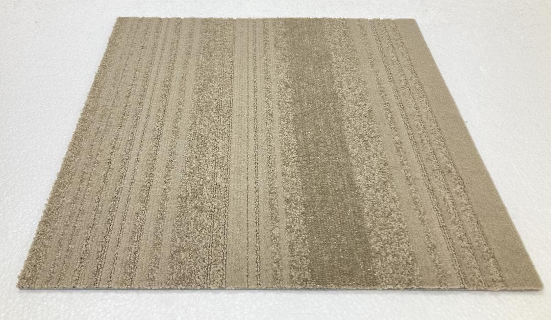 し*ん様 タイルカーペット　新品・未使用　国内メーカー　アウトレット　５０×５０