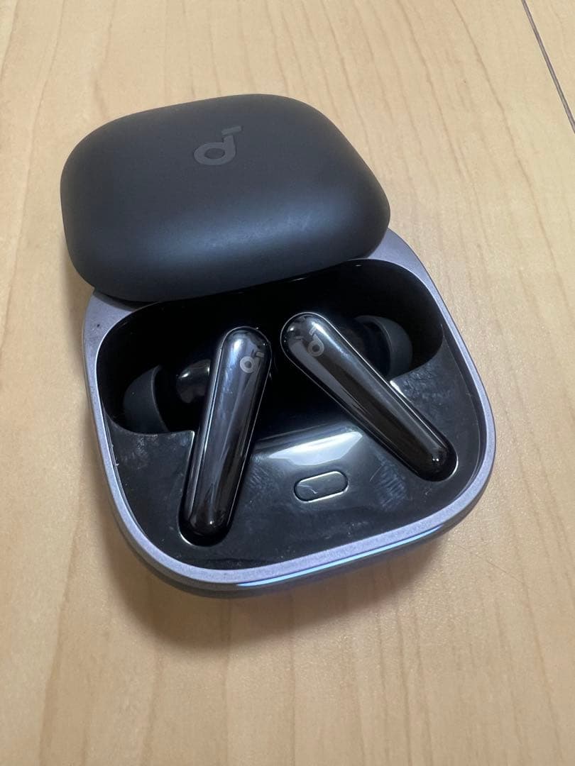 Anker ワイヤレスイヤホン A3957