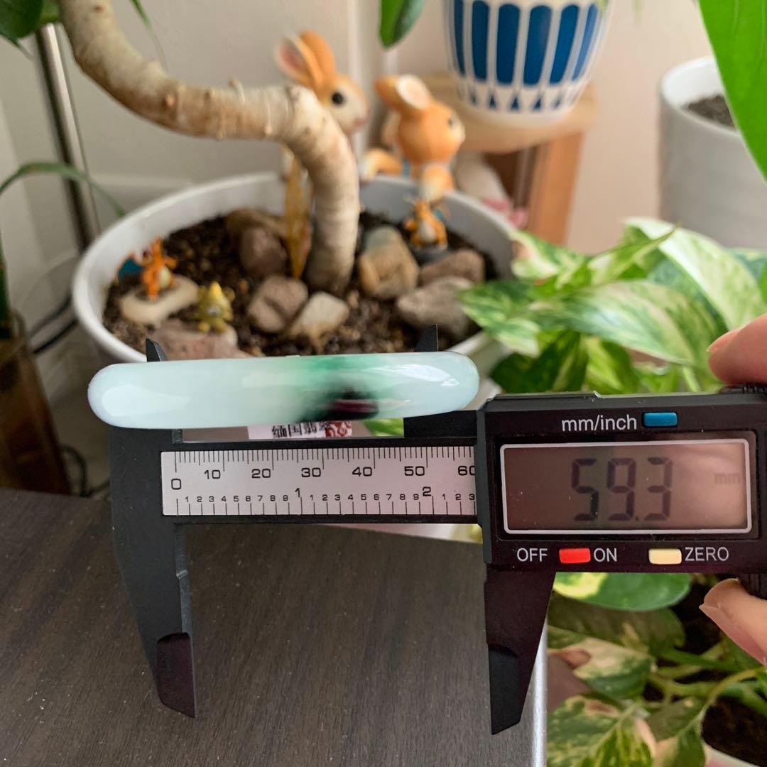 翡翠バングル 氷種翡翠　ラベンダー翡翠　氷種　ヒスイ　飄花　ミャンマー産翡翠