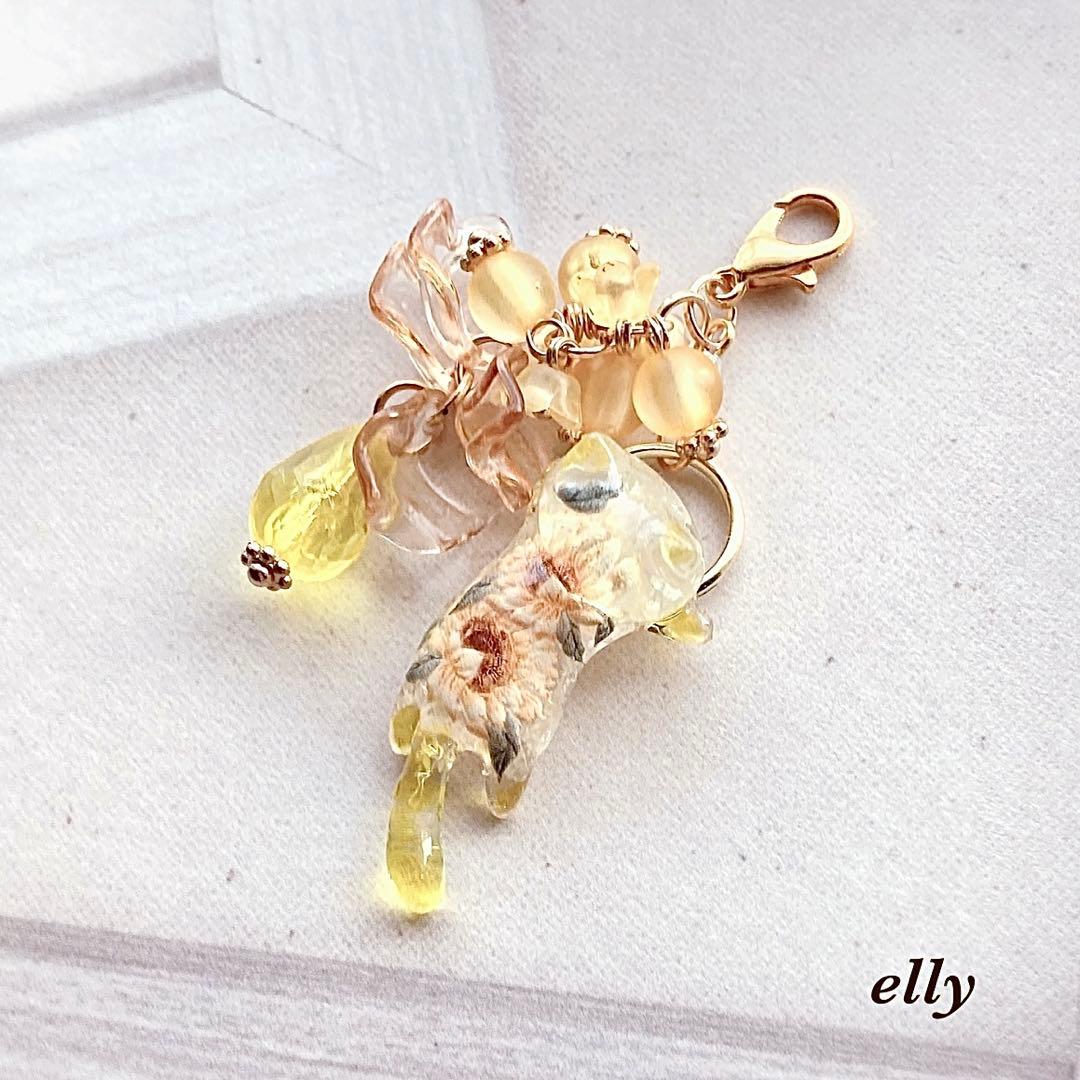 【ゆきゆっきー❄様】天然石　琉球ガラス　ラベンダー　とびつき猫　レジン　チャーム