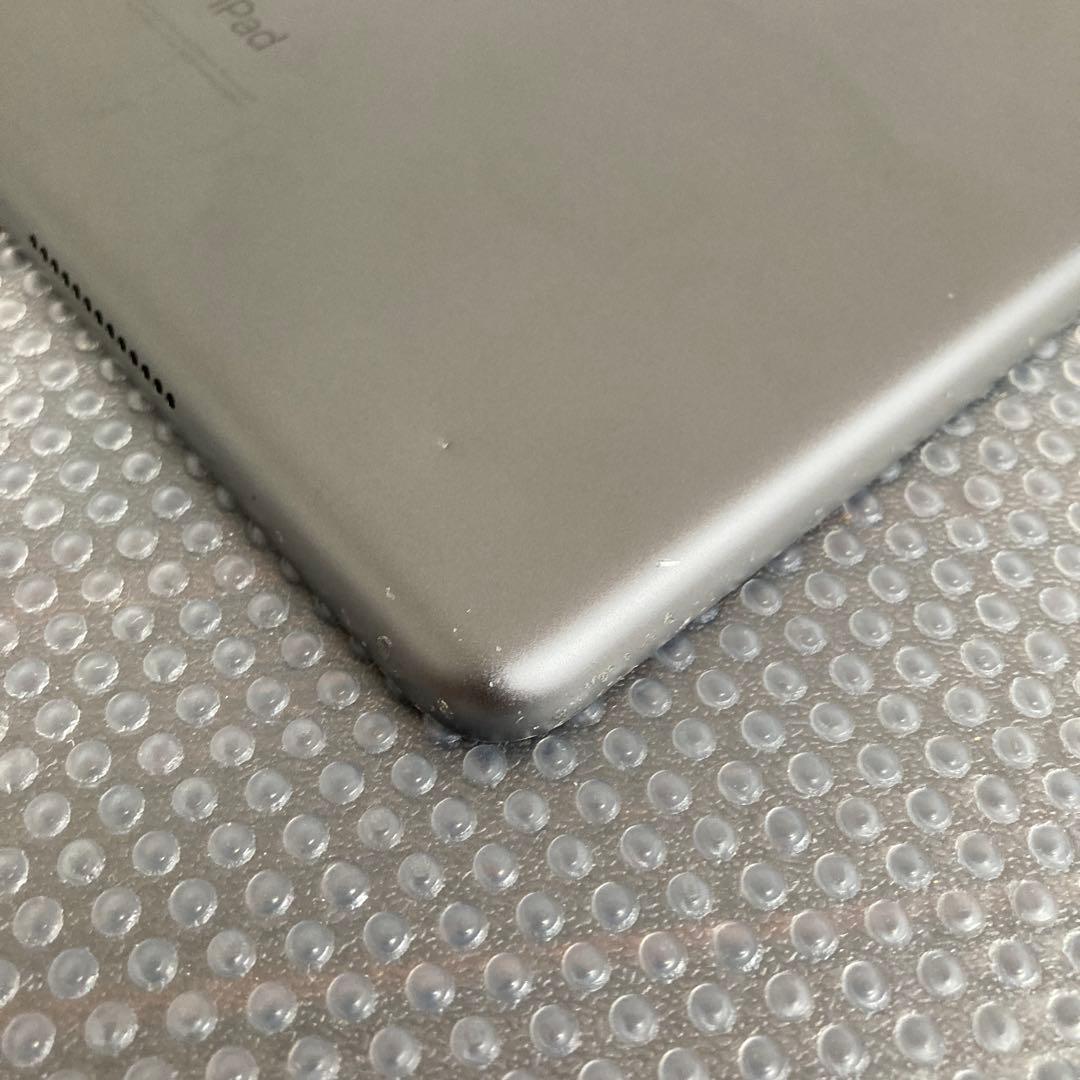588【早い者勝ち】iPad8 第8世代 32GB SIMフリー☆