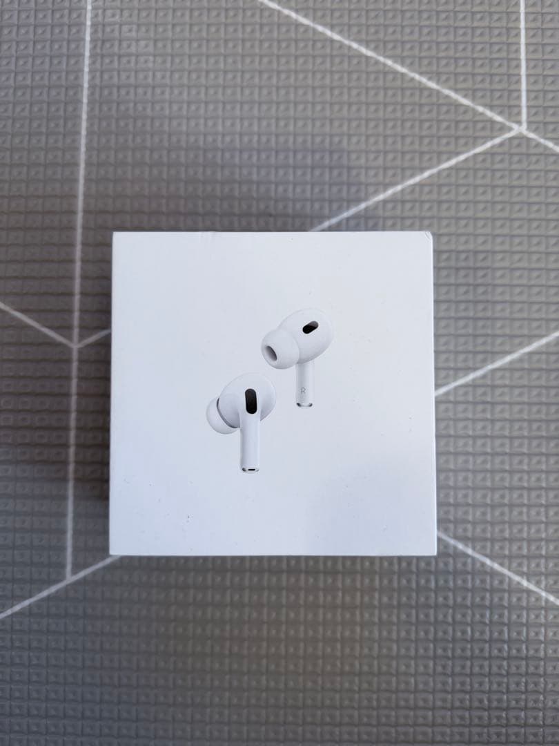 AirPods Pro 2本体 箱 Lightningケーブル イヤチップ付き