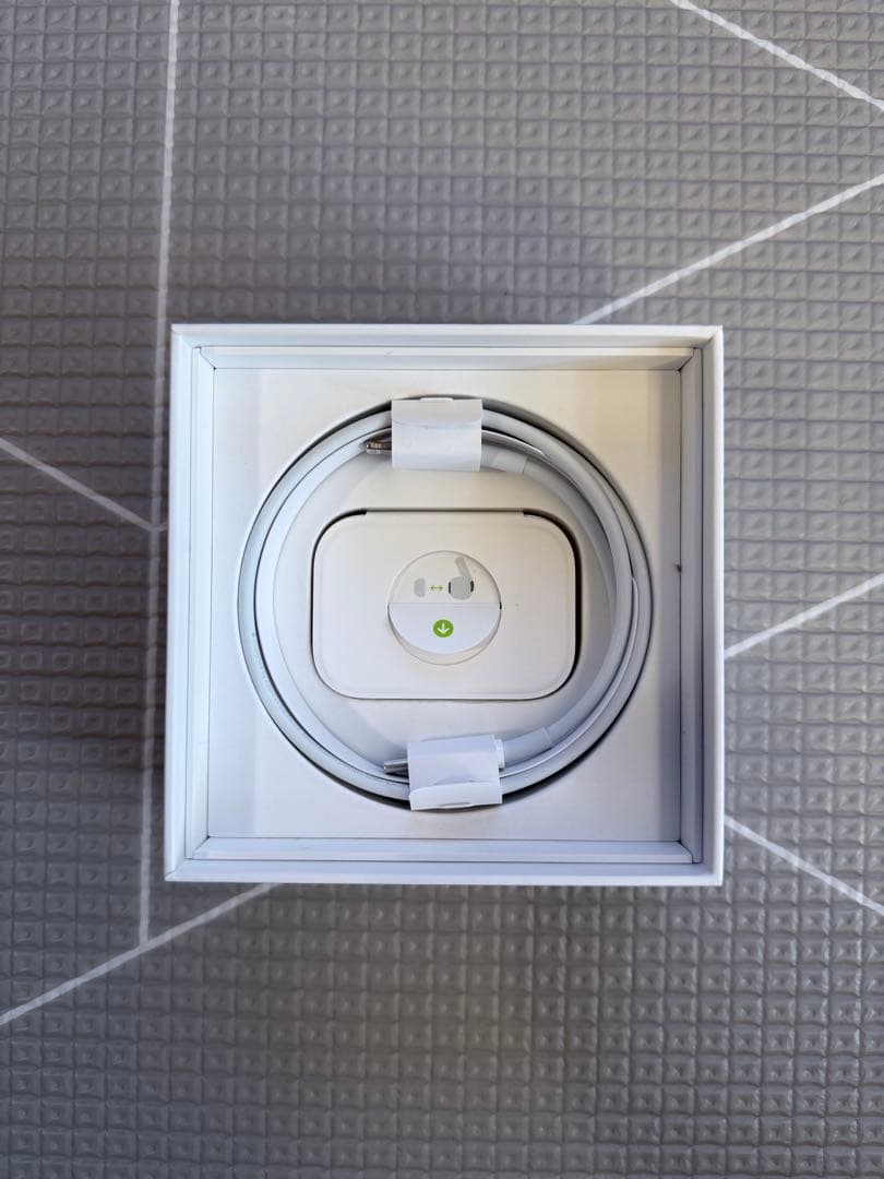 AirPods Pro 2本体 箱 Lightningケーブル イヤチップ付き