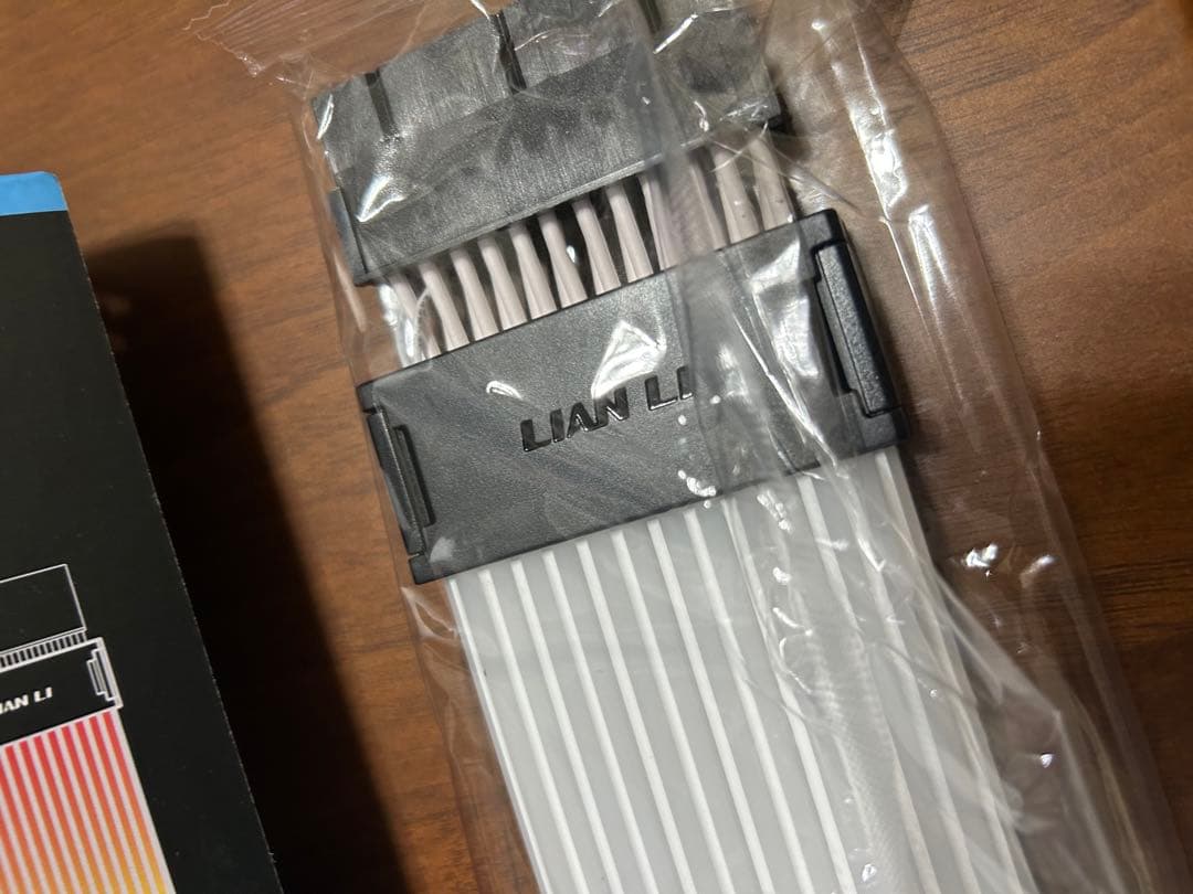 その他 Lian Li Strimer Wireless 24P RGB