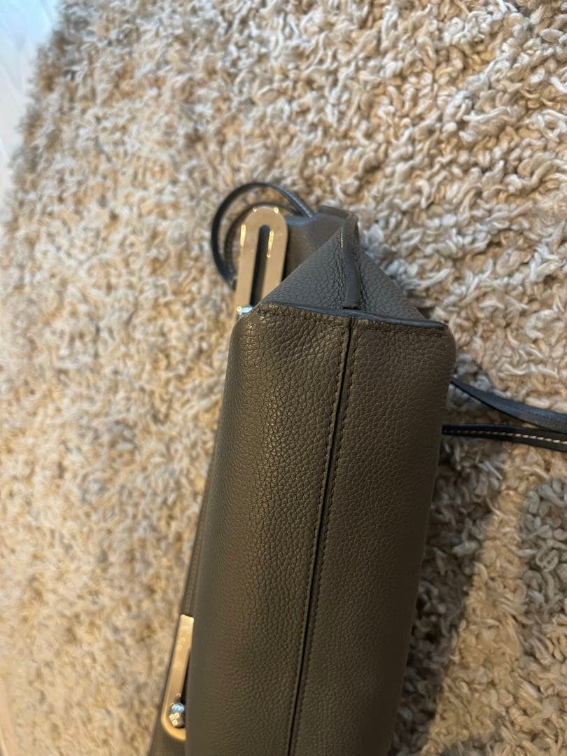 ロエベ　ミッシーバッグ　グレーレザー クラッチバッグ