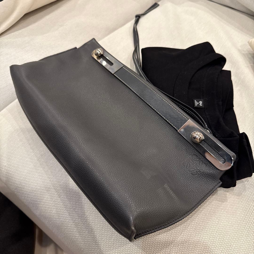 ロエベ　ミッシーバッグ　グレーレザー クラッチバッグ