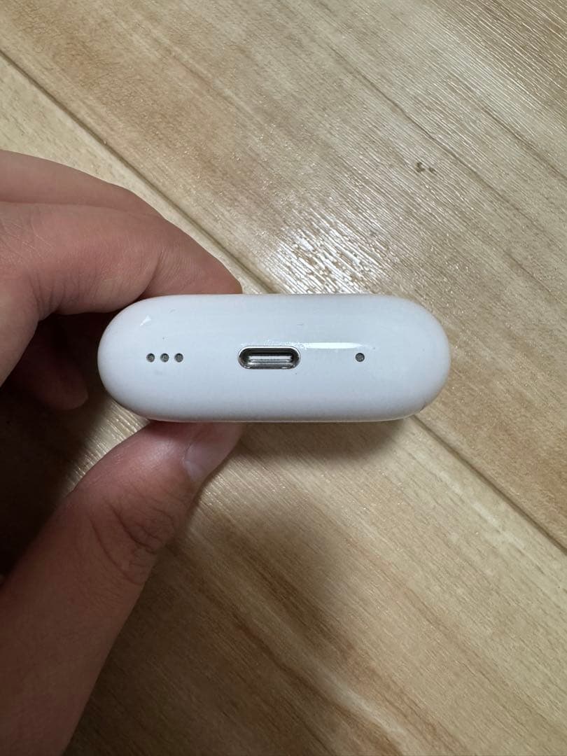 Apple AirPods Pro (第2世代) usb-c ESRケース付き
